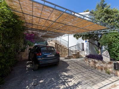 Apartment Two bedroom apartment with terrace and sea view Zavala, Hvar A-8710-b - Outdoor photo 6