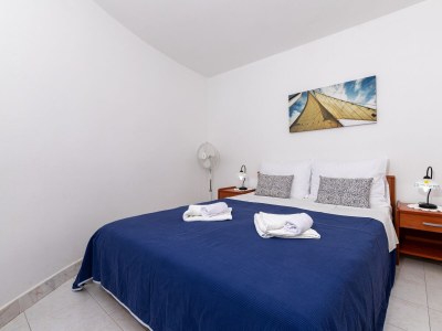 Apartment Two bedroom apartment with terrace and sea view Zavala, Hvar A-8710-b - Outdoor photo 16