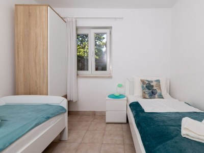 Apartment Two bedroom apartment with terrace and sea view Zavala, Hvar A-8710-b - Outdoor photo 21