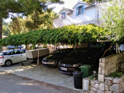 Apartment Two bedroom apartment with terrace Ivan Dolac, Hvar A-8711-a - Outdoor photo 10