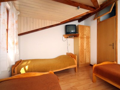 Apartment Two bedroom apartment with terrace Ivan Dolac, Hvar A-8711-a - Outdoor photo 18