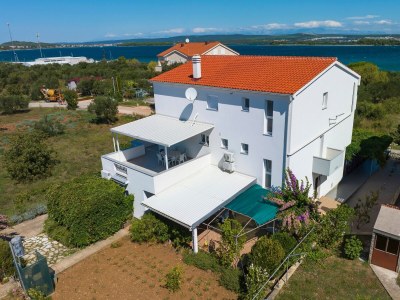 Apartment One bedroom apartment with terrace Tkon, Pašman A-8302-c - Outdoor photo 5