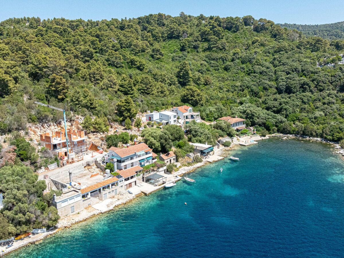 Apartment Two bedroom apartment near beach Pasadur, Lastovo A-8391-a - Outdoor photo 4