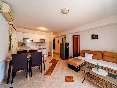 Apartment Two bedroom apartment near beach Pasadur, Lastovo A-8391-a - Outdoor photo 8