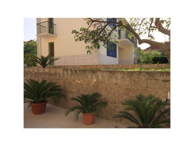 Apartment Three bedroom apartment with terrace Jelsa, Hvar A-8713-b - Outdoor photo 8