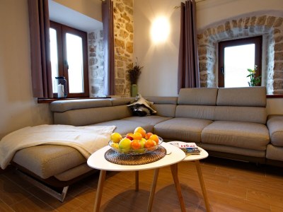 Apartment Three bedroom apartment with terrace Jelsa, Hvar A-8713-b - Outdoor photo 11