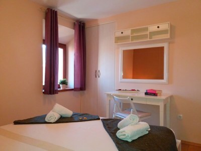 Apartment Three bedroom apartment with terrace Jelsa, Hvar A-8713-b - Outdoor photo 24