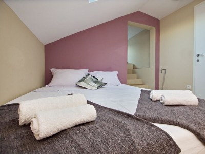 Apartment Three bedroom apartment with terrace Jelsa, Hvar A-8713-b - Outdoor photo 28