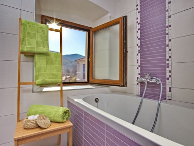 Apartment Three bedroom apartment with terrace Jelsa, Hvar A-8713-b - Outdoor photo 34