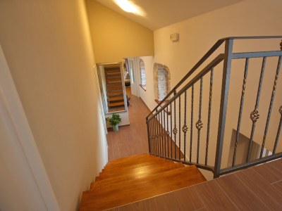 Apartment Three bedroom apartment with terrace Jelsa, Hvar A-8713-b - Outdoor photo 39