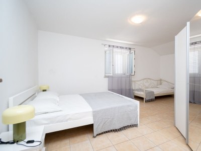 Apartment Two bedroom apartment with terrace and sea view Zubovići, Pag A-9365-a - Outdoor photo 23