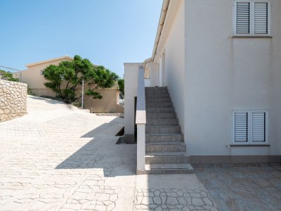 Apartment Two bedroom apartment with balcony and sea view Zubovići, Pag A-9365-c - Outdoor photo 5