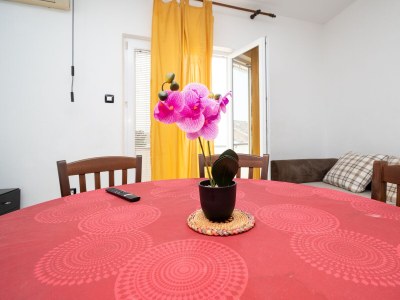 Apartment Two bedroom apartment with balcony and sea view Zubovići, Pag A-9365-c - Outdoor photo 20