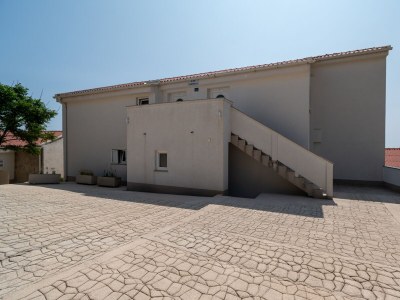 Apartment Studio flat with terrace and sea view Zubovići, Pag AS-9365-a - Outdoor photo 14