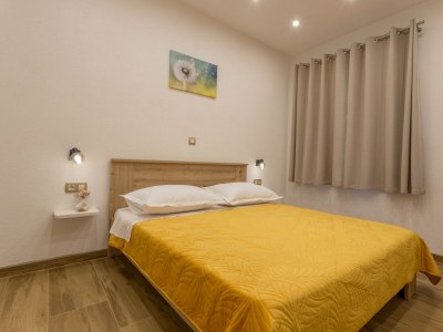 Apartment Two bedroom apartment near beach Cove Zastupac, Hvar A-8761-a - Outdoor photo 14