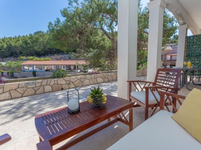 Apartment Two bedroom apartment near beach Cove Zastupac, Hvar A-8761-a - Outdoor photo 28
