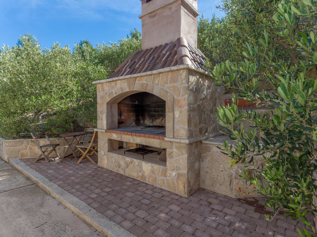 Apartment One bedroom apartment near beach Cove Zastupac, Hvar A-8761-c - Outdoor photo 3