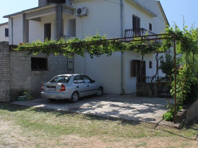 Apartment Studio flat with terrace Jelsa, Hvar AS-8789-a - Outdoor photo 8