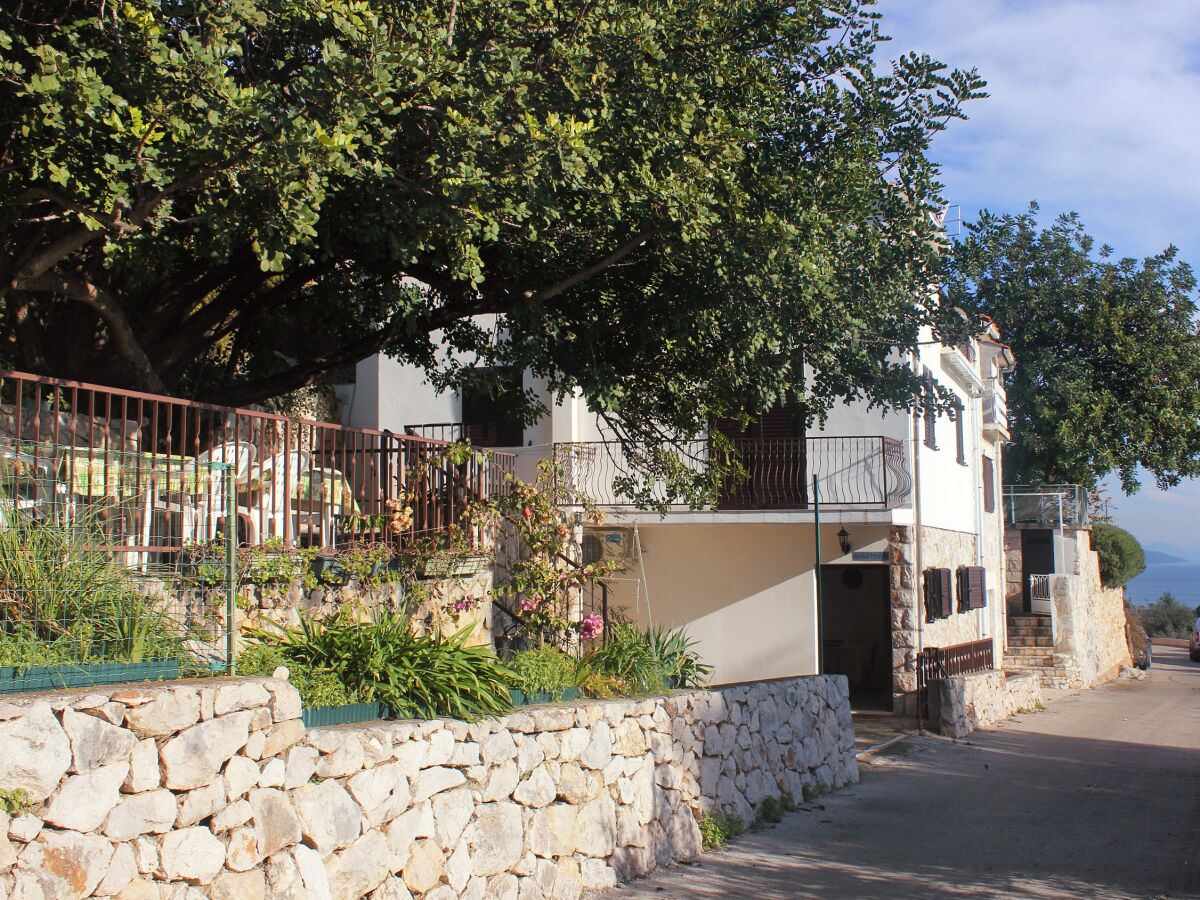 Apartment One bedroom apartment with terrace and sea view Zavala, Hvar A-8912-a - Outdoor photo 4
