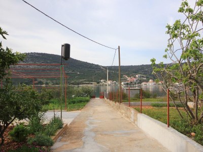 Apartment Studio flat near beach Vinišće, Trogir AS-10006-a - Outdoor photo 7