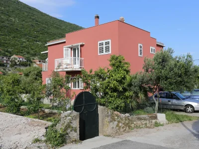 Apartment One bedroom apartment with balcony Trpanj, Pelješac A-10136-b in Trpanj - Apartment