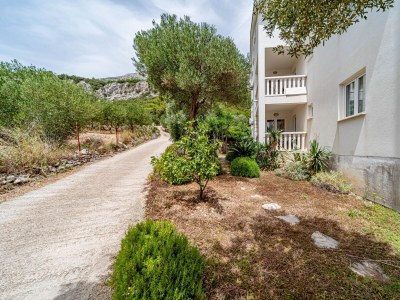 Apartment One bedroom apartment with terrace and sea view Kučište - Perna, Pelješac A-10161-a - Outdoor photo 15