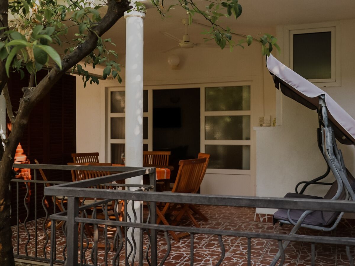 Apartment Two bedroom apartment with terrace Orebić, Pelješac A-10048-b