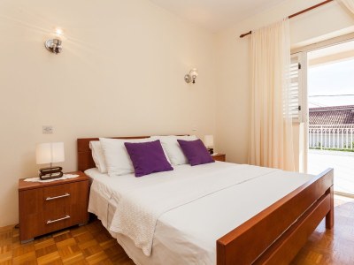 Apartment Three bedroom apartment near beach Lumbarda, Korčula A-10049-a - Outdoor photo 26