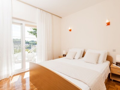 Apartment Three bedroom apartment near beach Lumbarda, Korčula A-10049-a - Outdoor photo 28