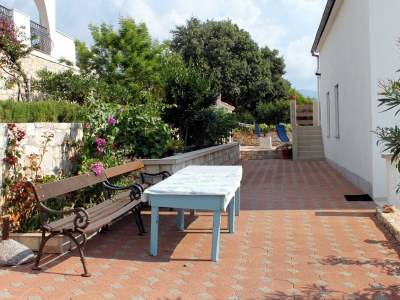 Apartment One bedroom apartment with terrace and sea view Zavalatica, Korčula A-9280-a - Outdoor photo 10