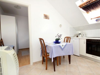 Apartment One bedroom apartment with terrace and sea view Zavalatica, Korčula A-9280-a - Outdoor photo 19