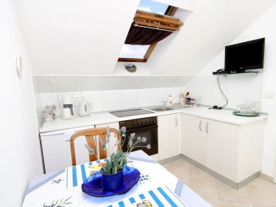 Apartment One bedroom apartment with terrace and sea view Zavalatica, Korčula A-9280-a - Outdoor photo 21