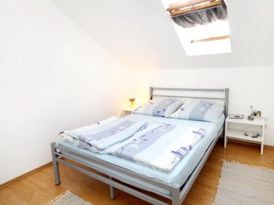 Apartment One bedroom apartment with terrace and sea view Zavalatica, Korčula A-9280-a - Outdoor photo 22