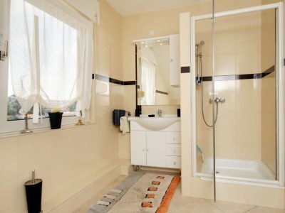 Apartment One bedroom apartment with terrace and sea view Zavalatica, Korčula A-9280-a - Outdoor photo 24