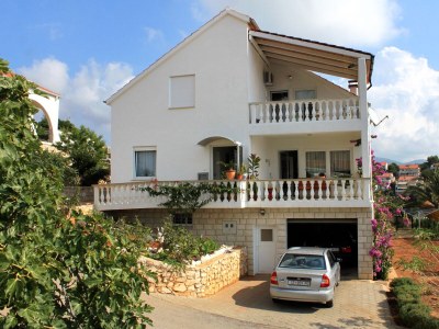 Apartment Two bedroom apartment with terrace and sea view Zavalatica, Korčula A-9280-b - Outdoor photo 5