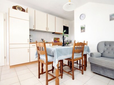 Apartment Two bedroom apartment with terrace and sea view Zavalatica, Korčula A-9280-b - Outdoor photo 21