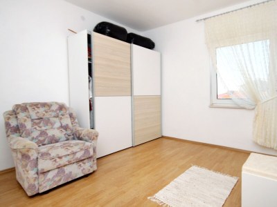 Apartment Two bedroom apartment with terrace and sea view Zavalatica, Korčula A-9280-b - Outdoor photo 24