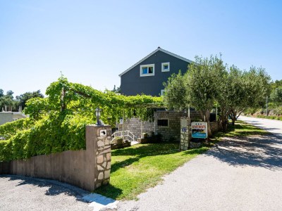 Apartment One bedroom apartment with terrace and sea view Žuljana, Pelješac A-10233-c - Outdoor photo 14