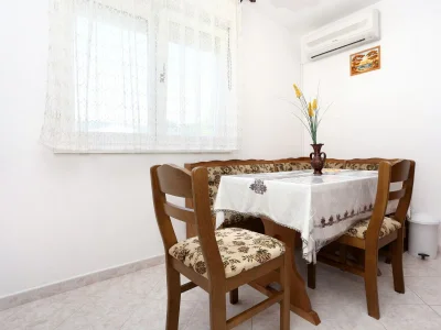 Apartment One bedroom apartment with balcony and sea view Vinišće, Trogir A-10241-a - Outdoor photo 22