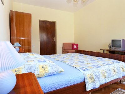 Apartment One bedroom apartment with balcony and sea view Vinišće, Trogir A-10241-a - Outdoor photo 25