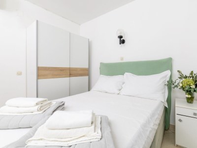 Apartment Studio flat near beach Cove Pokrivenik, Hvar AS-10427-b - Outdoor photo 19