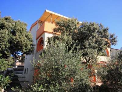 Apartment One bedroom apartment with terrace Mandre, Pag A-9354-a in Kolan - Apartment