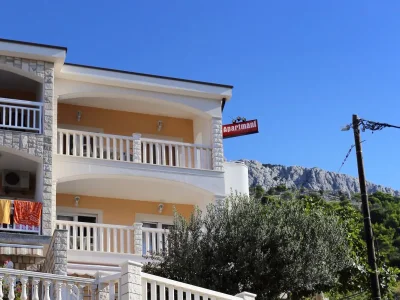 Apartment Two bedroom apartment with terrace and sea view Pisak, Omiš A-10323-c - Outdoor photo 4