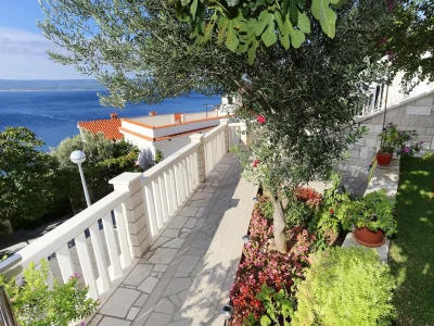 Apartment Two bedroom apartment with terrace and sea view Pisak, Omiš A-10323-c - Outdoor photo 5