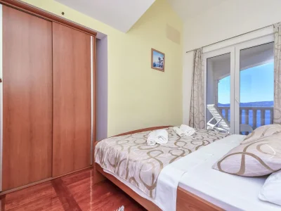 Apartment Two bedroom apartment with terrace and sea view Pisak, Omiš A-10323-c - Outdoor photo 17