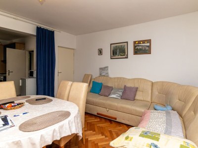 Apartment Two bedroom apartment with terrace Supetar, Brač A-11278-a - Outdoor photo 13