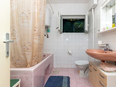 Apartment Two bedroom apartment with terrace Supetar, Brač A-11278-a - Outdoor photo 27