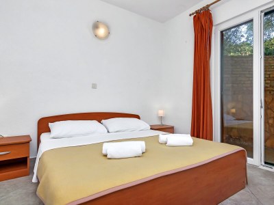 Apartment One bedroom apartment near beach Cove Pokrivenik, Hvar A-10419-a - Outdoor photo 18