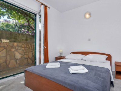 Apartment One bedroom apartment near beach Cove Pokrivenik, Hvar A-10419-b - Outdoor photo 19