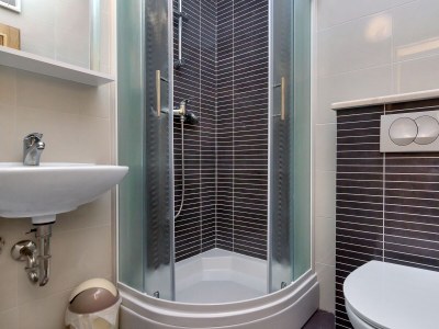 Apartment One bedroom apartment near beach Cove Pokrivenik, Hvar A-10419-b - Outdoor photo 22